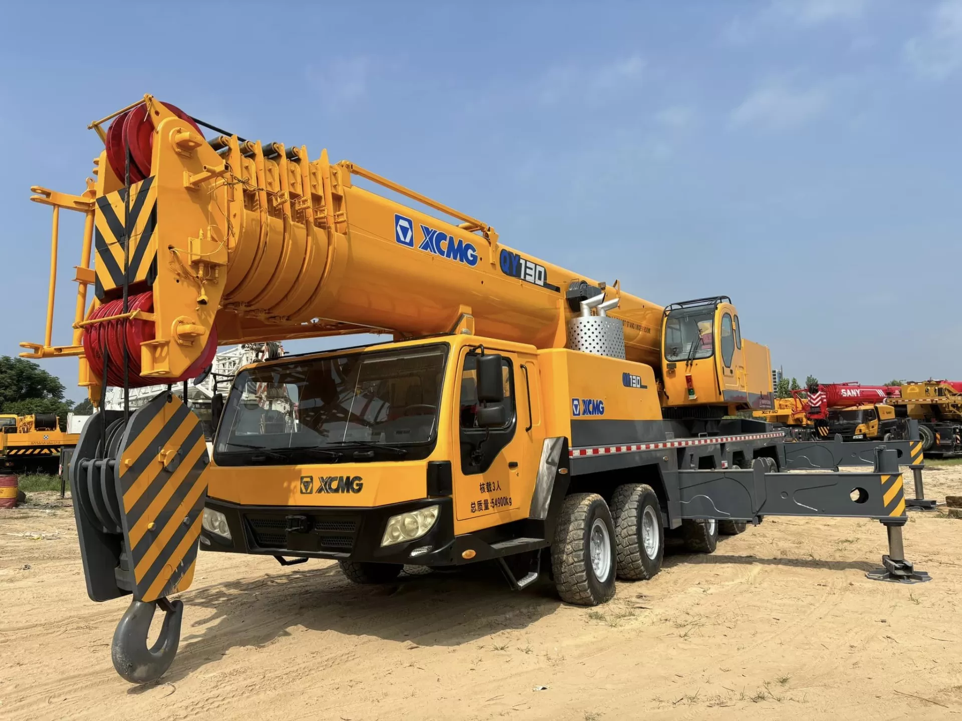 2012 remis à neuf xcmg 130t camion grue machine de levage grue à roues