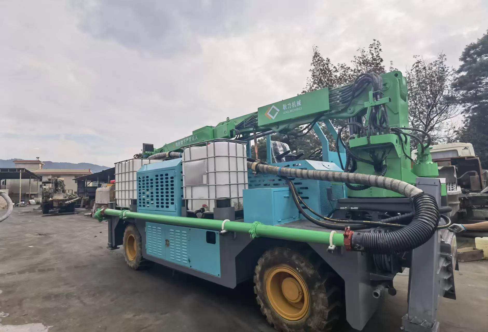 2020 camion de pulvérisation de béton projeté 30m3 manipulateur de béton projeté machine ghp3015d pulvérisateur de béton pour la construction minière