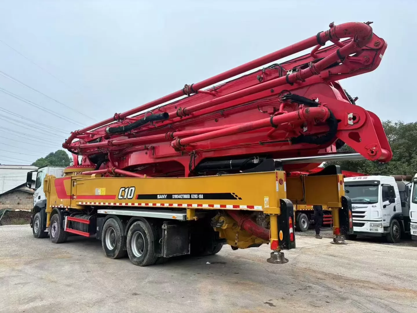 pompe à béton sany 2021 de haute qualité, pompe à béton montée sur camion de 62m, sur châssis benz