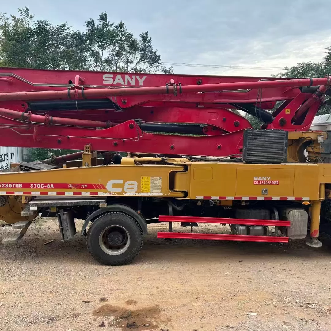 2020 sany boom pump 37m voiture de pompe à béton montée sur camion sur châssis sany