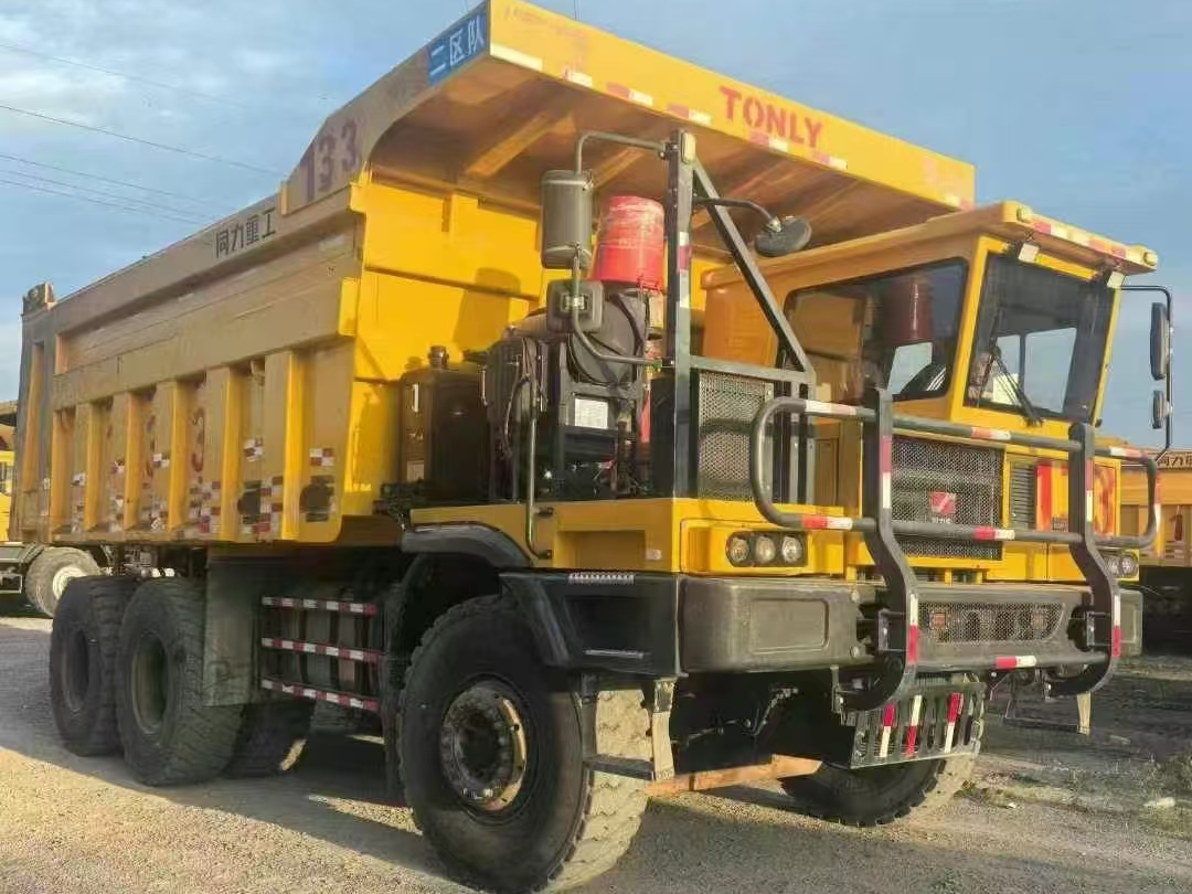 pièces de camion minier hors route résistantes du camion à benne basculante tl885a 70ton de tonly