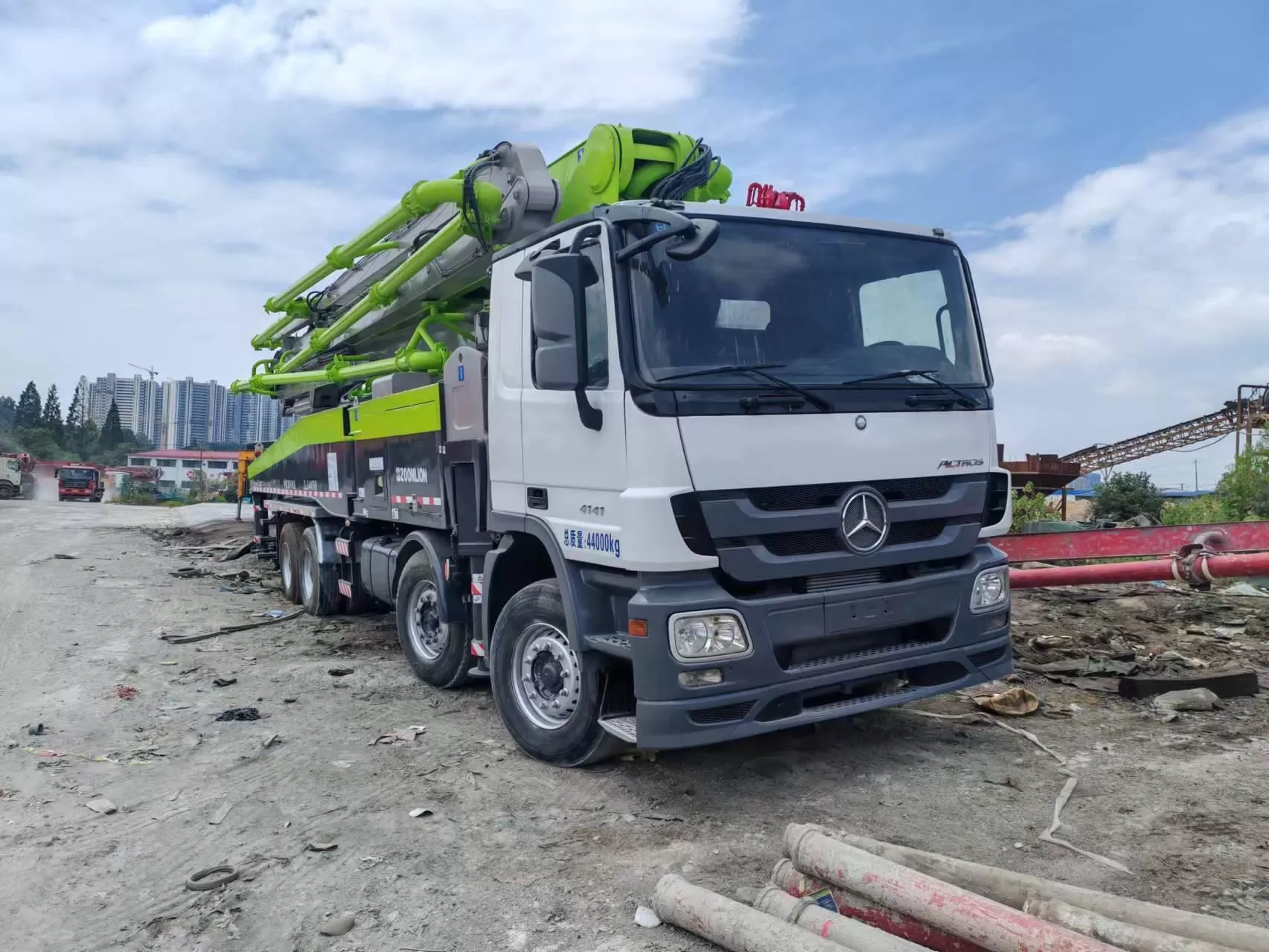 2012 zoomlion 56m boom pump camion-pompe à béton voiture sur châssis benz