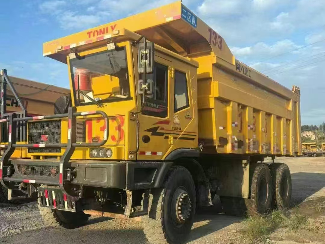 pièces de camion minier hors route résistantes du camion à benne basculante tl885a 70ton de tonly