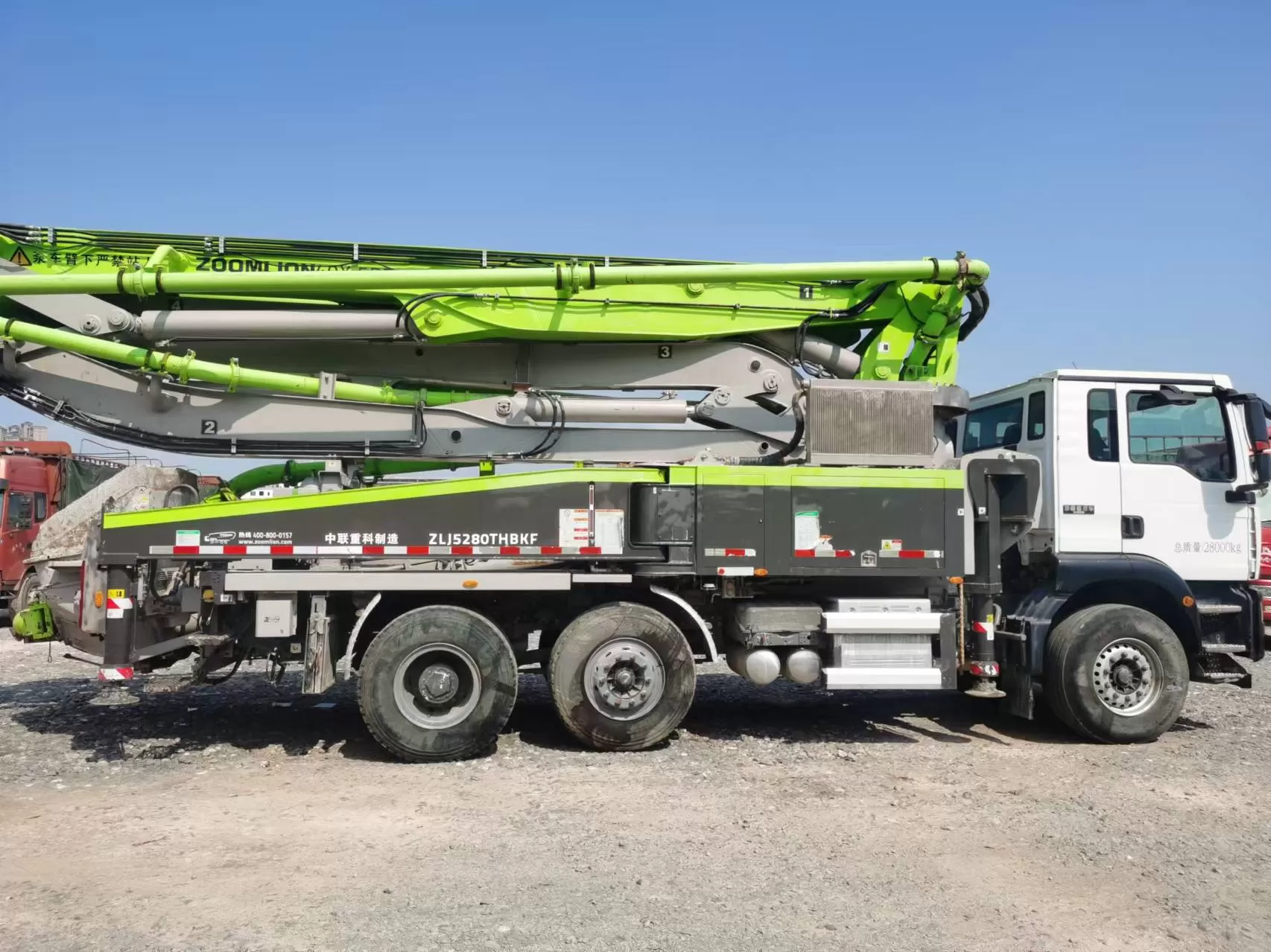 2022 zoomlion boom pump 40m pompe à béton montée sur camion sur châssis sitrak