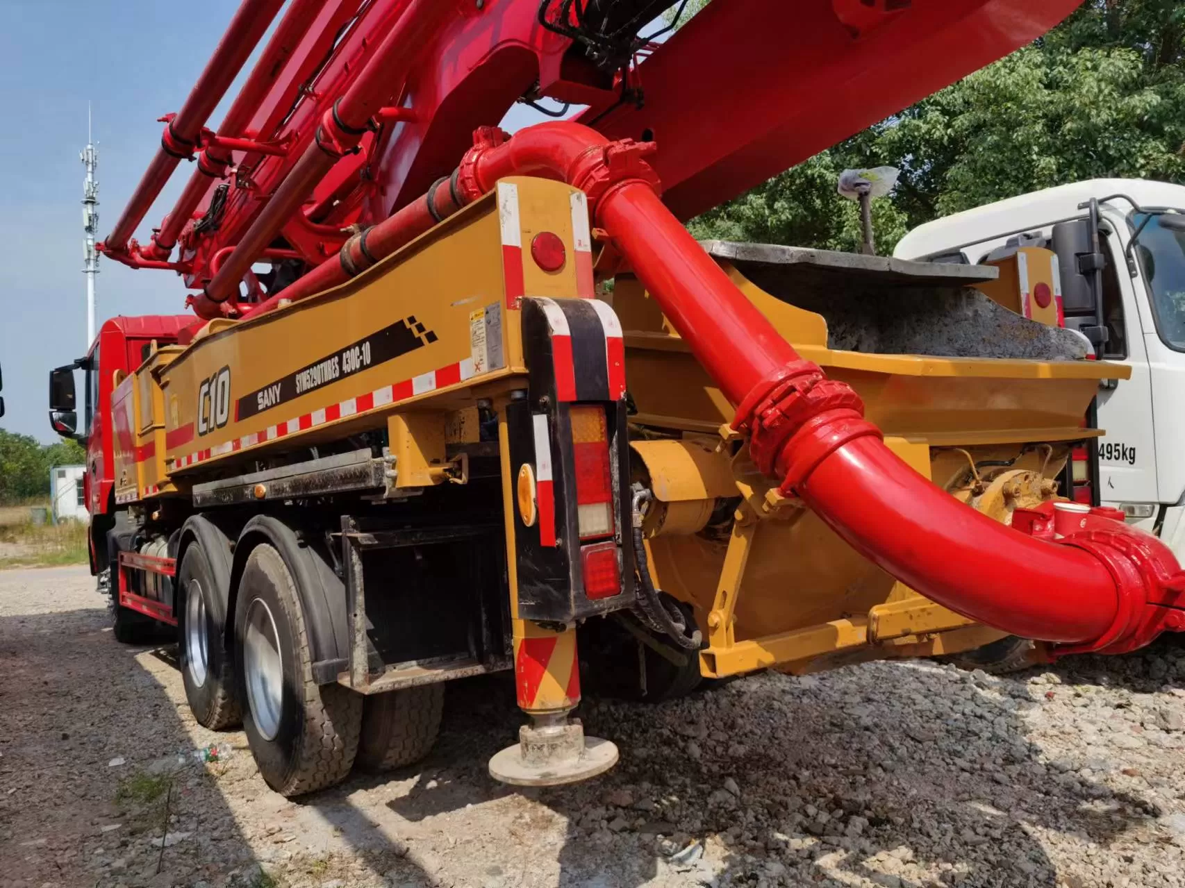 pompe à béton montée sur camion sany 2020 pompe à flèche de 43 m sur châssis sany