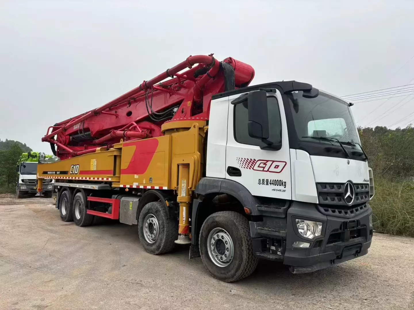 pompe à béton sany 2021 de haute qualité, pompe à béton montée sur camion de 62m, sur châssis benz